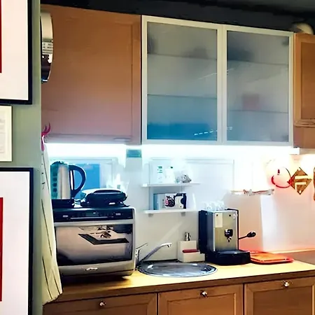 Cozy In The Heart Of - 50 Sqm + Fireplace アパート フィレンツェ