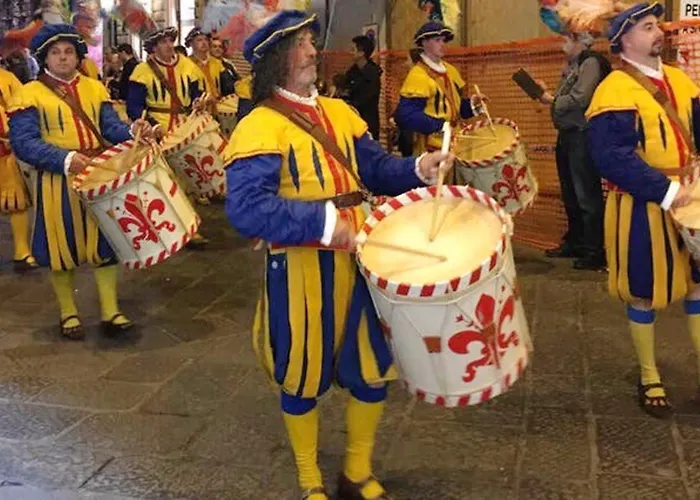 Cozy In The Heart Of - 50 Sqm + Fireplace * Floransa